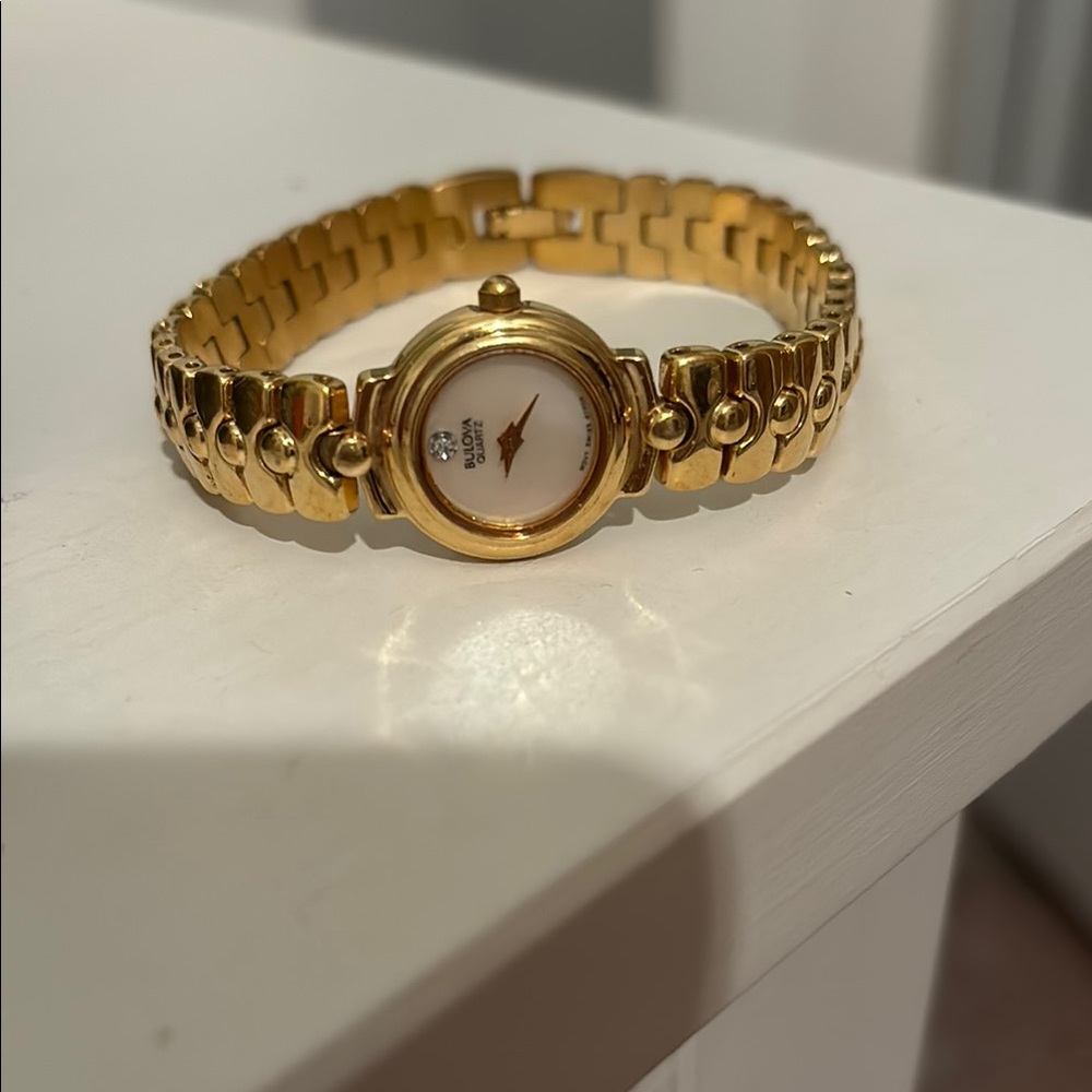 bulova vintage quartz watches